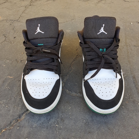 Nike Air Jordan 1 Low

White Black Mystic Green main image 4